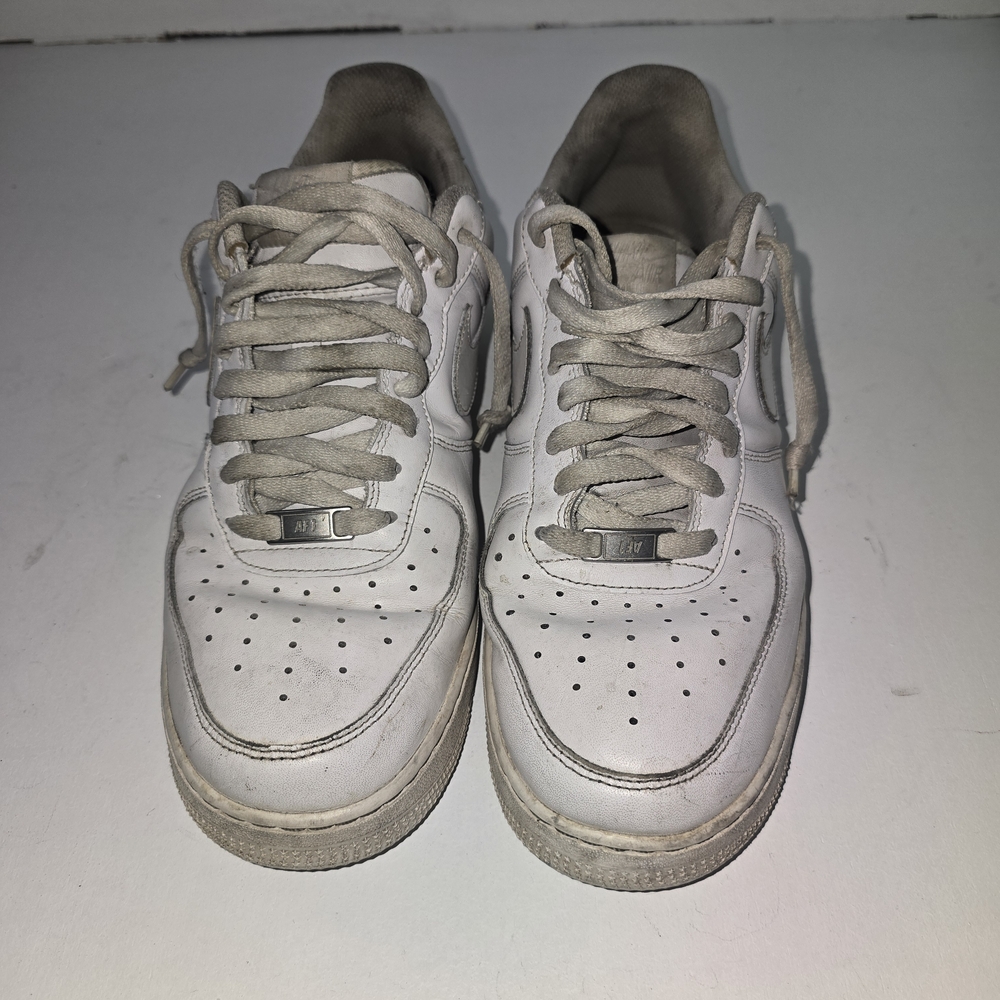 Men's White Casual Sneakers